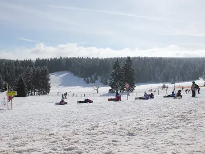 Winterspaß an der alten Golfwiese © www.oberhof.de