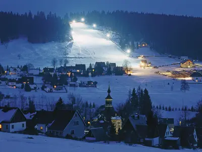 Beleuchtetes Skigebiet Carlsfeld © Fremdenverkehrsverein Carlsfeld