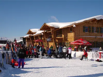 Blick auf den belebten Buronstadl © Tourist-Info Wertach
