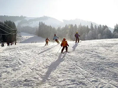 Skifahrer auf der Piste © Tourist-Info Wertach