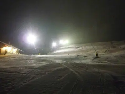 Beleuchtete Piste © Thalerhöhe Skilifte