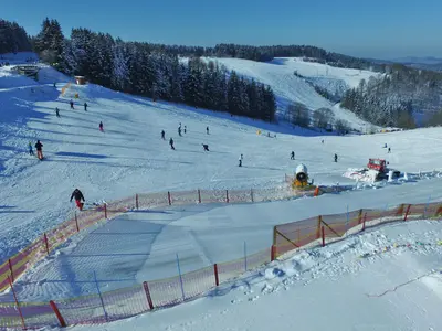 Blick auf die Piste © Skikarusell Altastenberg