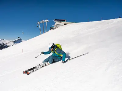 Skifahren an der Kanzelwand © OBERSTDORF·KLEINWALSERTAL BERGBAHNEN / Fotograf: Frithjof Kjer