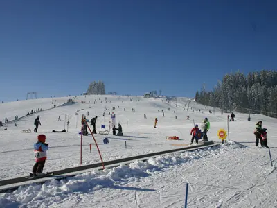 Kinder auf dem Zauberteppich © Eschacher Liftbetriebe