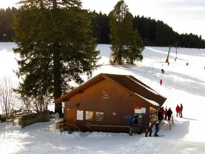 Skihütte am Oberen Schlossberg © Ferienland Schwarzwald