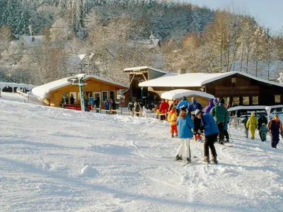 Talstation und Skihütte © Wintersportzentrum Sellinghausen