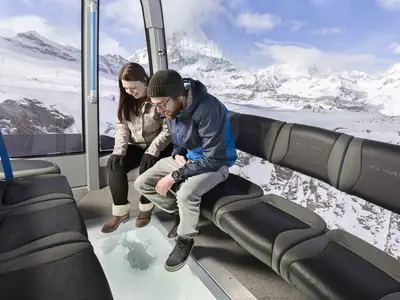 Crystal Ride-Gondeln mit gläsernem Boden © Zermatt Bergbahnen AG
