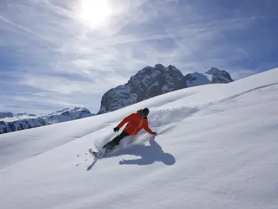 Snowboarder im Bereich Les Gouilles © Gstaad Saanenland Tourismus
