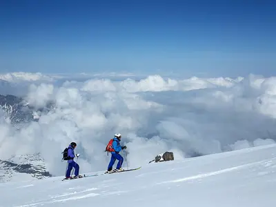 Zwei Skifahrer bei einer Skitour auf dem Titlis © Engelberg-Titlis Tourismus AG