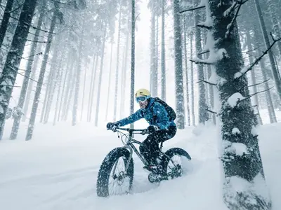 Fatbiker auf der Pischa bei Davos © Davos Klosters
