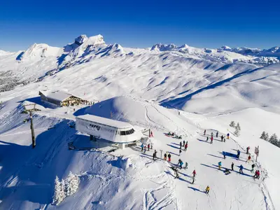 Panoramablick auf die Bergstation © Ferien- und Sportzentrum Hoch-Ybrig AG