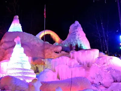 Kunstvoller Eispalast © Schwarzsee Tourismus