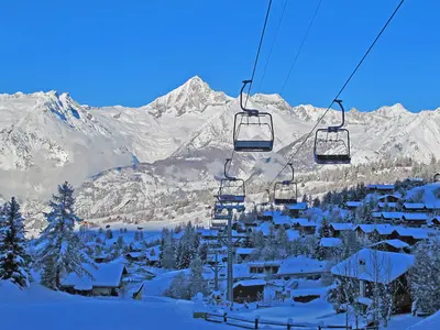 Sesselbahn hinauf ins Skigebiet © Bürchen-Unterbäch Tourismus
