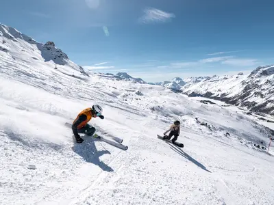 Frühlingsskifahren am Corvatsch © Engadin St. Moritz Tourismus AG