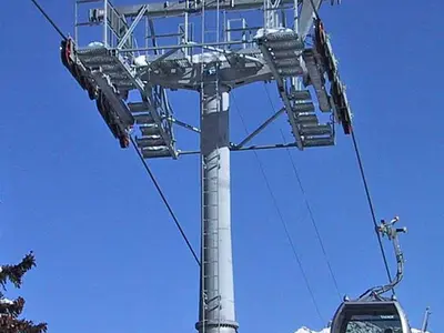 Blick auf die Gondelbahn in Vals © Sportbahnen Vals AG