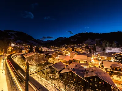 Gstaad bei Nacht © Gstaad Saanenland Tourismus