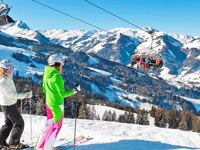 Skifahrer im Skigebiet Kitzbühel / Kirchberg © Kitzbüheler Alpen / Eisend Stefan