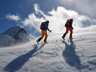 Skitourengeher am Kitzsteinhorn © skitourenwinter.at