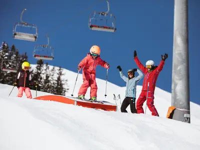 Kinderskischule in Warth-Schröcken © Warth-Schröcken Tourismus | Sebastian Stiphout