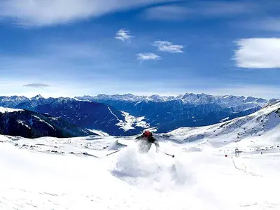 Freerider im Tiefschnee in Sillian Hochpustertal © schultz-ski.at