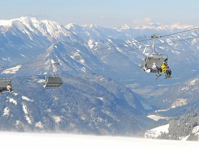 Blick ins Tal vom Sessellift aus © Adrian Hipp