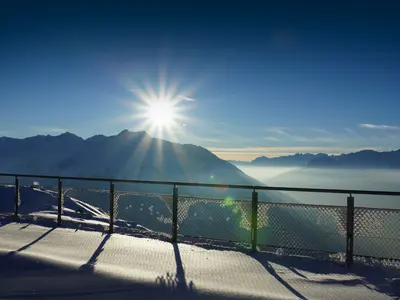 Terrasse der Gipfelhütte Venet © Venet Bergbahnen AG