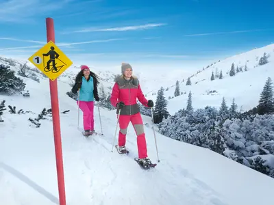 Schneeschuhwanderer am Feuerkogel © TTG