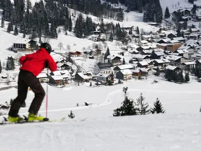 Blick von der Piste aufs Dorf © TVB Tannheimer Tal / Ehn Wolfgang