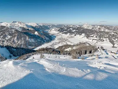 Blick ins Tannheimer Tal © Tannheimer Tal/Achim Meurer