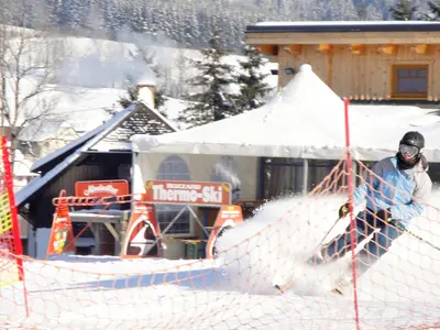 Skifahrer in der Schwabenbergarena © Schwabenbergarena