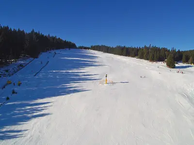 Blick auf die Hauptpiste der Kluglifte © Klug Lifte Hebalm