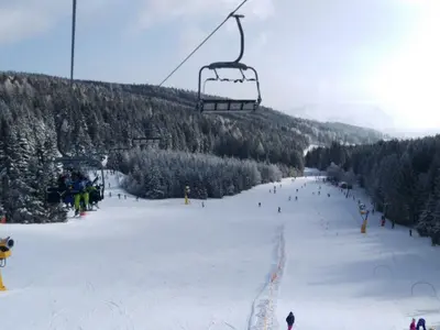 Blick auf den Sessellift in der Skischaukel Mönichkirchen-Mariensee © Skischaukel Mönichkirchen-Mariensee