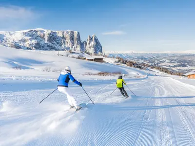 Skifahren mit Blick auf den Schlern © IDM Südtirol, Harald Wisthaler