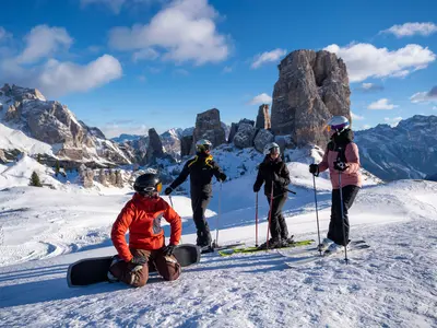 Skifahren in Cortina © manazproductions