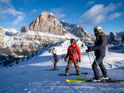 Skifahren in Cortina d´Ampezzo © manazproductions