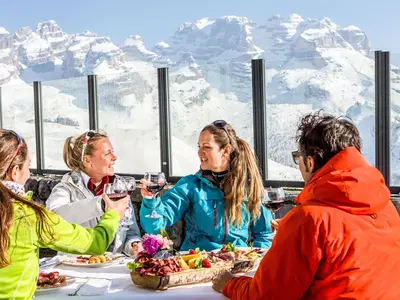 Mittagspause im Skigebiet Madonna di Campiglio © A. Trovati