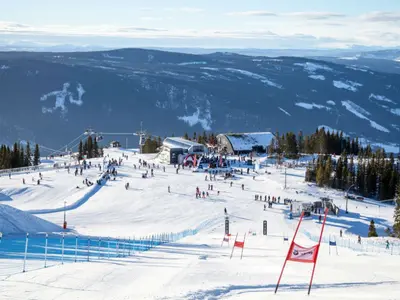 Blick von den Pisten im Skigebiet Hafjell © Hafjell Alpinsenter