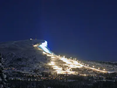 Das Skigebiet Skeikampen bei Nacht © Skeikampen Resort