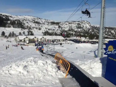 Blick auf das Förderband im Skigebiet Gautefall Alpine Centre © Gautefall Skisenter AS