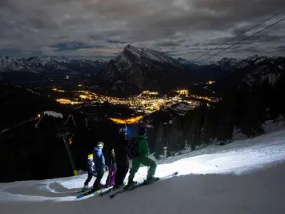 Talblick bei Nacht © Mt. Norquay Banff