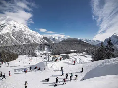 Blick ins Skigebiet Norquay © Mt. Norquay Banff
