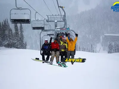 Der Sessellift im Skigebiet Sunshine Village © Sunshine Village