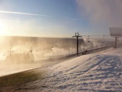 Schneemachen im Skigebiet Mount St. Louis Moonstone © Mount St. Louis Moonstone