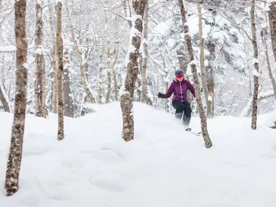 Skifahrerin abseits der Pisten in Mont-Tremblant © Tremblant