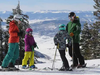 Skispaß mit der ganzen Familie © Steamboat Ski & Resort Corp