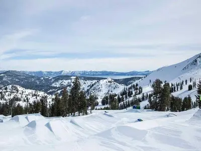 Blick auf den Terrain Park in Olympic Valley © Olympic Valley Alpine Meadows