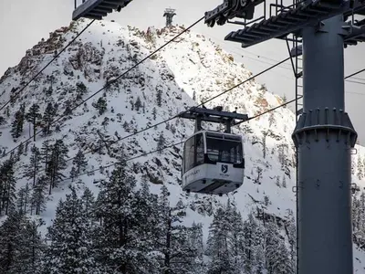 Gondelbahn in Palisades Tahoe - Olympic Valley © Olympic Valley Alpine Meadows