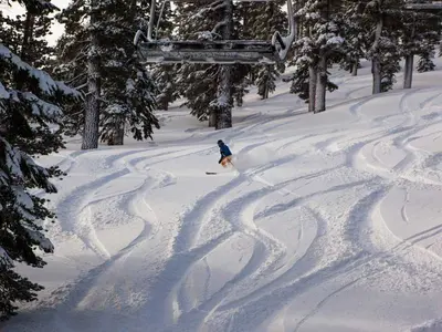 Spass bei der Tiefschneeabfahrt © Heavenly Mountain