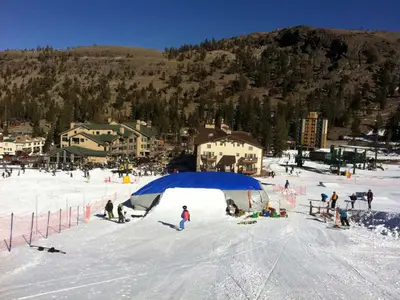 Sprünge üben mit dem Luftkissen © Kirkwood Mountain Resort