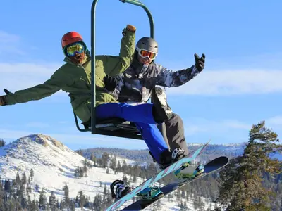 Aufstieg mit dem Sessellift © China Peak Mountain Resort